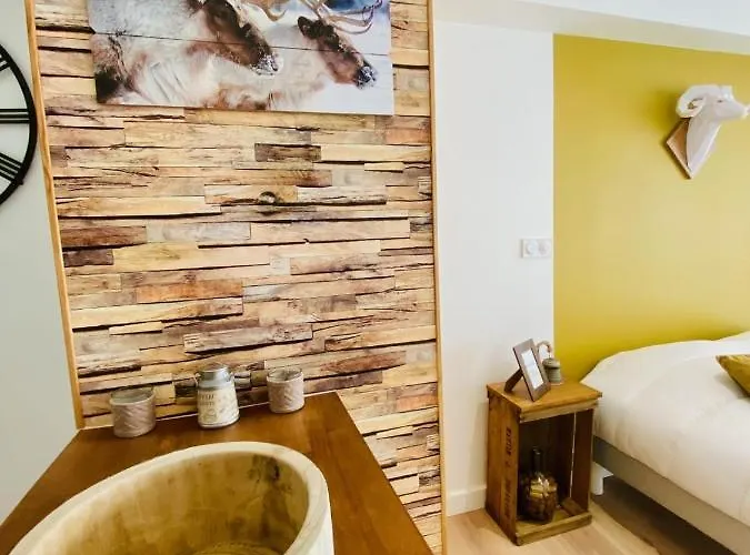 L'escale Cevenole - Terrasse Et Clim * Nîmes